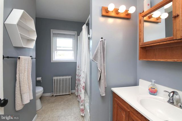 223 PARKSIDE LN, Glenside, PA 19038