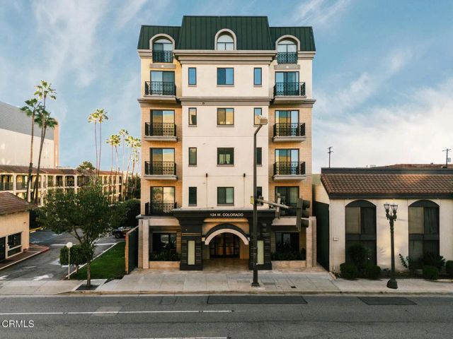 124 W Colorado Street 401, Glendale, CA 91204