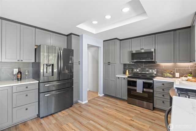 26432 Somerset Lane, Kent, WA 98032