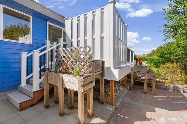 26432 Somerset Lane, Kent, WA 98032