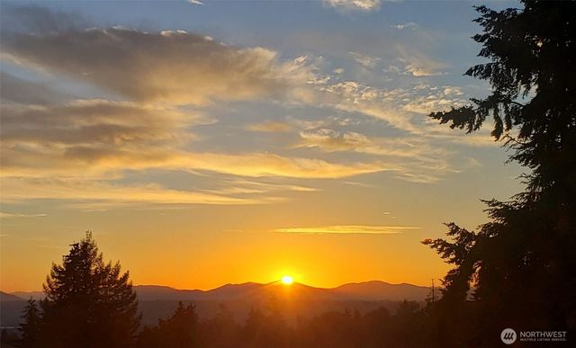 26432 Somerset Lane, Kent, WA 98032