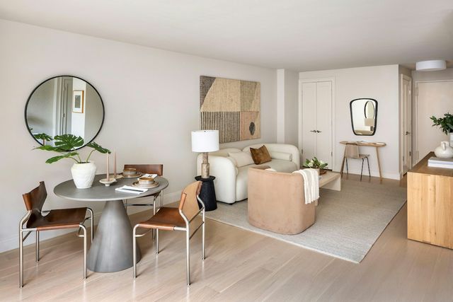 155 W 68th St Apt 1418, New York City, NY 10023