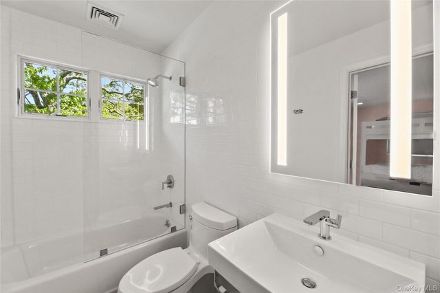 0 Undisclosed Avenue, Westhampton, NY 11977