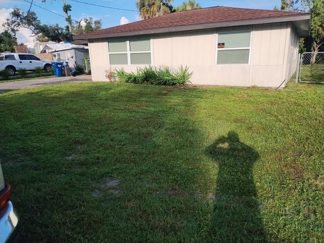 2124 3RD STREET E, Bradenton, FL 34208