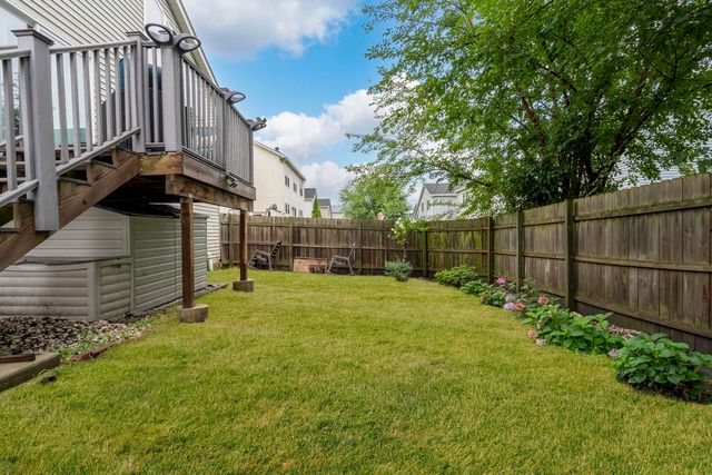 1739 Hickory Park Lane, Aurora, IL 60504