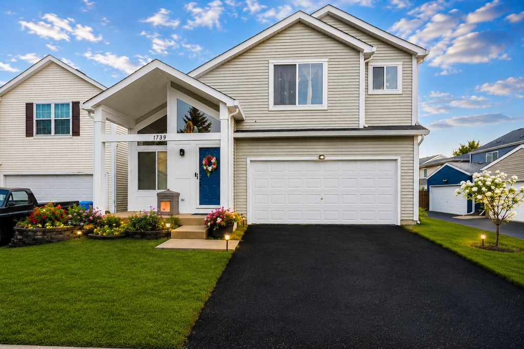 1739 Hickory Park Lane, Aurora, IL 60504