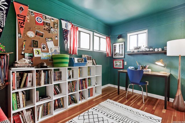 128 W Mistletoe, San Antonio, TX 78212