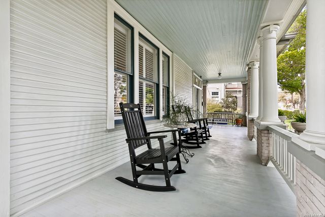 128 W Mistletoe, San Antonio, TX 78212