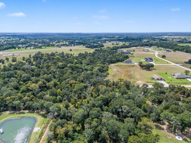 405 Silverton Circle, Hempstead, TX 77445
