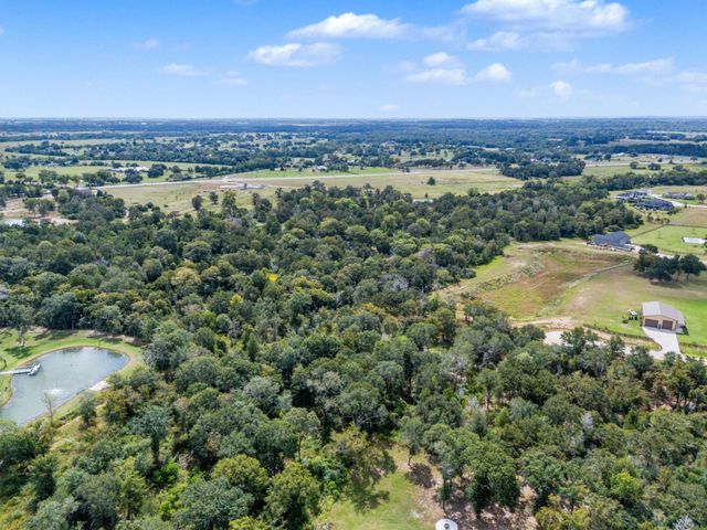 405 Silverton Circle, Hempstead, TX 77445