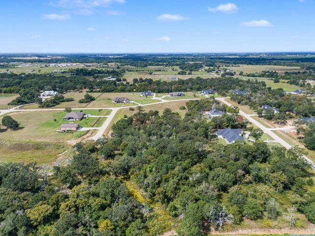 405 Silverton Circle, Hempstead, TX 77445