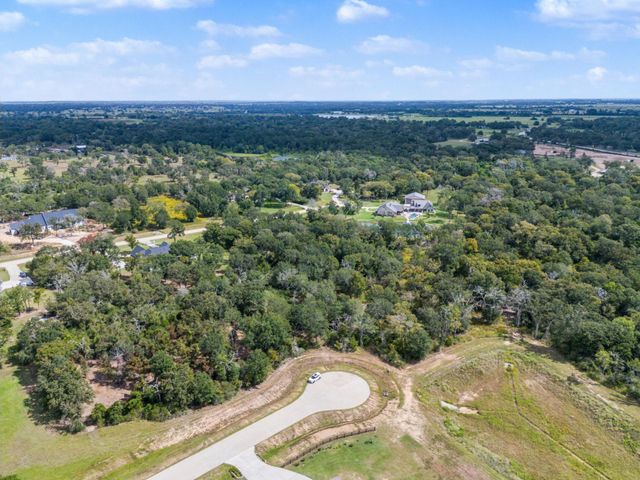 405 Silverton Circle, Hempstead, TX 77445