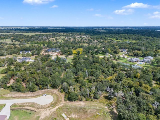 405 Silverton Circle, Hempstead, TX 77445