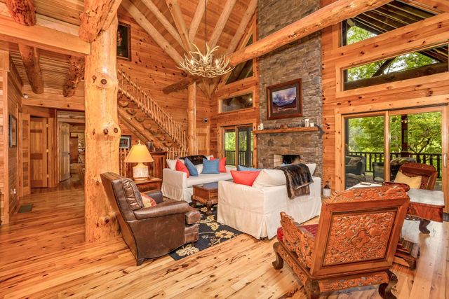 20572 Buena Vista Road, Rockbridge, OH 43149