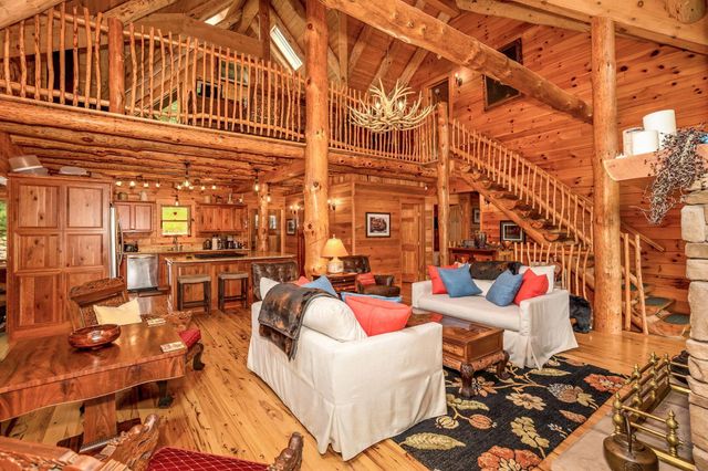 20572 Buena Vista Road, Rockbridge, OH 43149