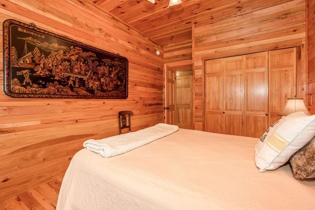 20572 Buena Vista Road, Rockbridge, OH 43149