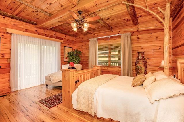 20572 Buena Vista Road, Rockbridge, OH 43149