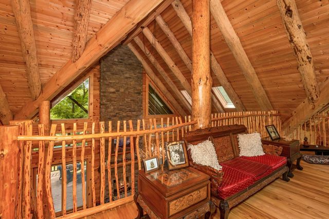 20572 Buena Vista Road, Rockbridge, OH 43149
