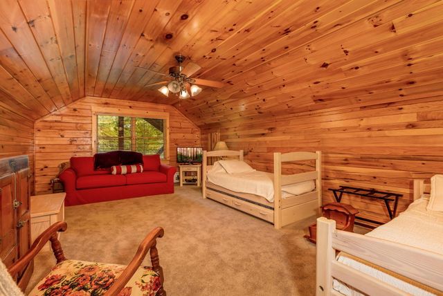 20572 Buena Vista Road, Rockbridge, OH 43149