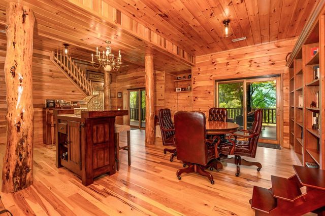 20572 Buena Vista Road, Rockbridge, OH 43149