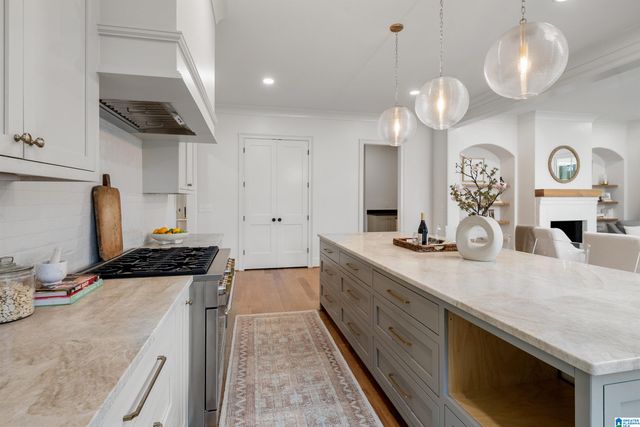 3799 GLASS DRIVE, Mountain Brook, AL 35223