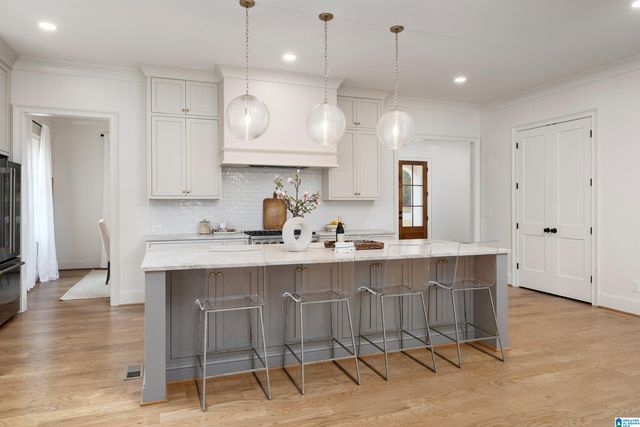 3799 GLASS DRIVE, Mountain Brook, AL 35223