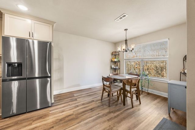 4 Newstead Lane, Bella Vista, AR 72715