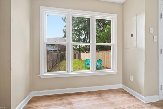 3229 Rosegate CT, Virginia Beach, VA 23452