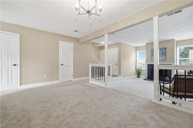 3229 Rosegate CT, Virginia Beach, VA 23452