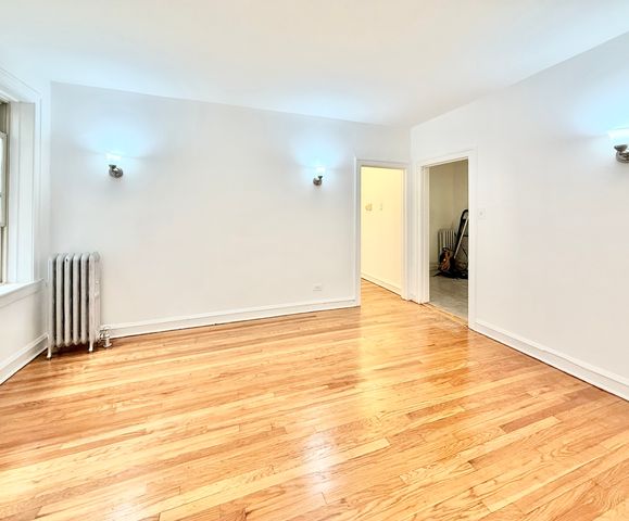 6304 N Leavitt Street 1, Chicago, IL 60659