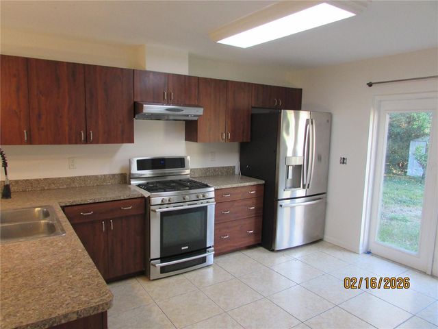 506 6TH AVENUE NW, Largo, FL 33770