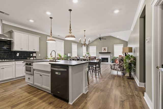 5409 Pointer Pl, Murfreesboro, TN 37129