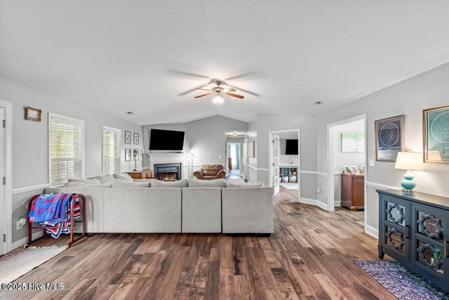 912 Morganser Drive, Swansboro, NC 28584