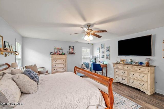 912 Morganser Drive, Swansboro, NC 28584