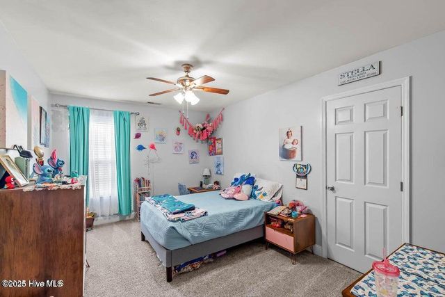 912 Morganser Drive, Swansboro, NC 28584