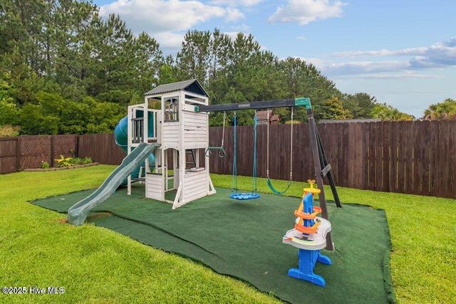 912 Morganser Drive, Swansboro, NC 28584