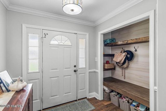 912 Morganser Drive, Swansboro, NC 28584