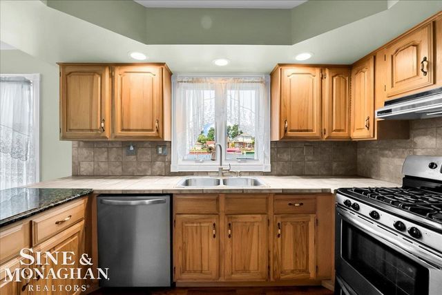 7252 Cardinal Road, Clay Twp, MI 48001