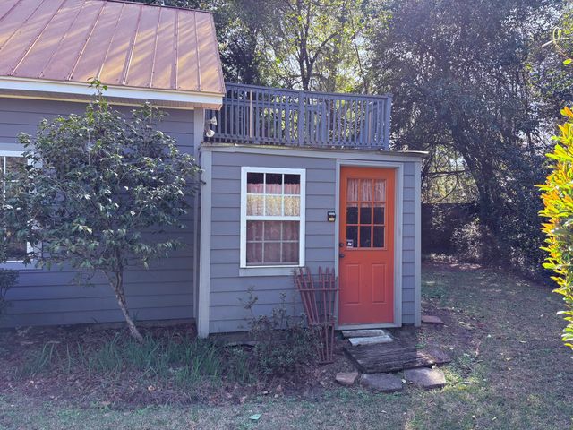 102 S Palmetto Street, Summerville, SC 29483