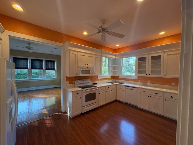 102 S Palmetto Street, Summerville, SC 29483