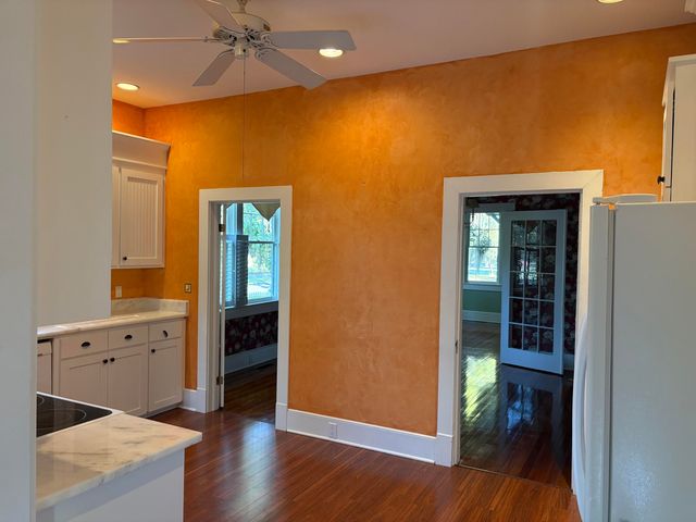 102 S Palmetto Street, Summerville, SC 29483