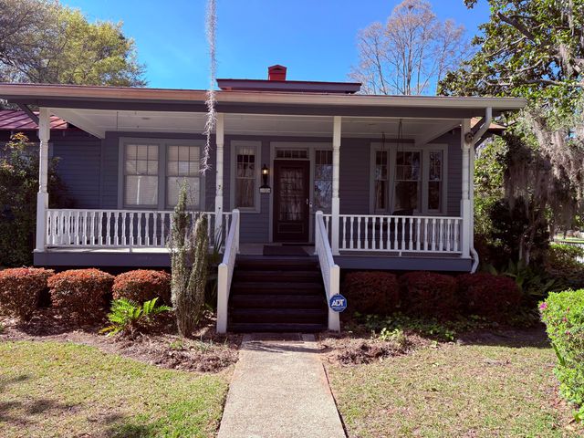 102 S Palmetto Street, Summerville, SC 29483