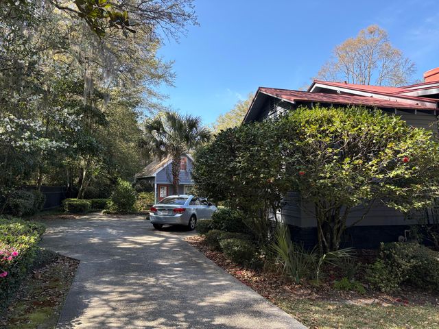 102 S Palmetto Street, Summerville, SC 29483