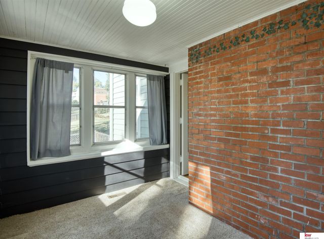 3414 N 49 Street, Omaha, NE 68104