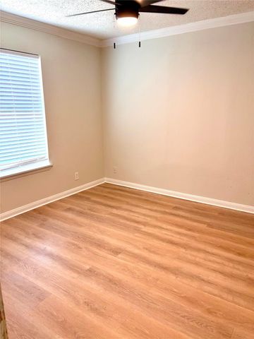 1925 Pech Road, Houston, TX 77055
