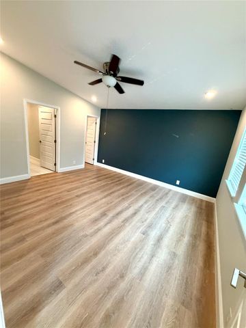 1925 Pech Road, Houston, TX 77055