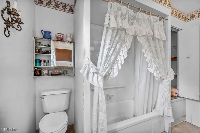 6880 Root, North Ridgeville, OH 44039