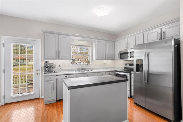 1521 Ashton Woods Way, Dalton, GA 30720