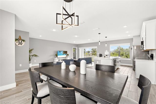 2008 NW 24th PL, Cape Coral, FL 33993