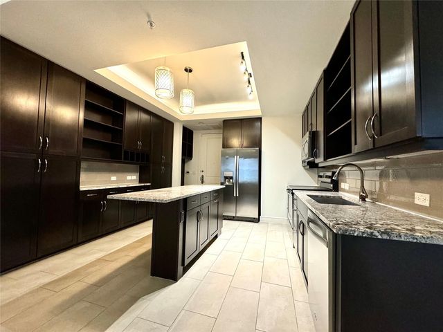 2303 Mid St Lane 108, Houston, TX 77027